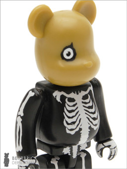 Atom-Age Vampire In 308 (100%), Medicom Toy, Action/Dolls