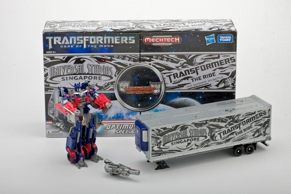 Convoy (Universal Studios Edition), Transformers: Dark Of The Moon, Hasbro, Takara Tomy, Action/Dolls
