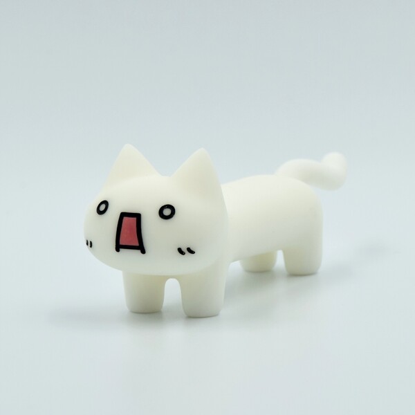 Giko Neko (Horizontal, White), 2Channel, Maebakoubo, Pre-Painted