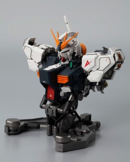 RX-93 v Gundam (Bust), Kidou Senshi Gundam: Char's Counterattack, Bandai, Pre-Painted