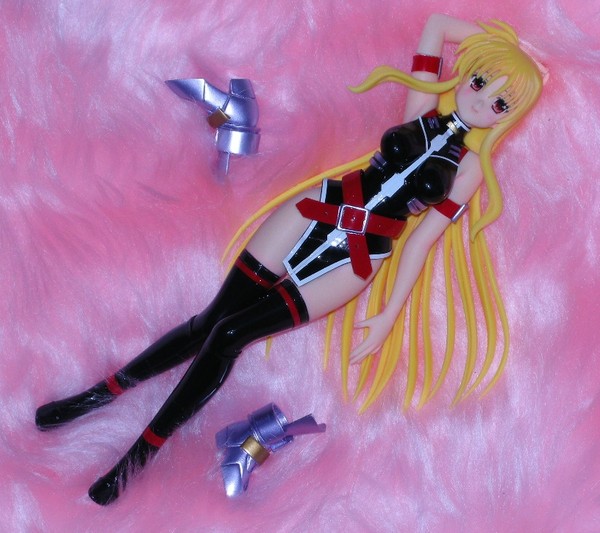 Fate T. Harlaown (Shin Sonic Form, Dakimakura), Mahou Shoujo Lyrical Nanoha StrikerS, Usa P House, Garage Kit