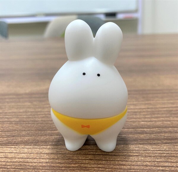 Kiiro-Pantsu, Usa-Pantsu, Yell Co. Ltd., Trading