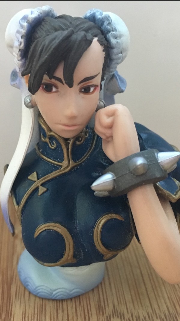 Chun-Li (Dark blue variant), Street Fighter, FiguAx, Trading