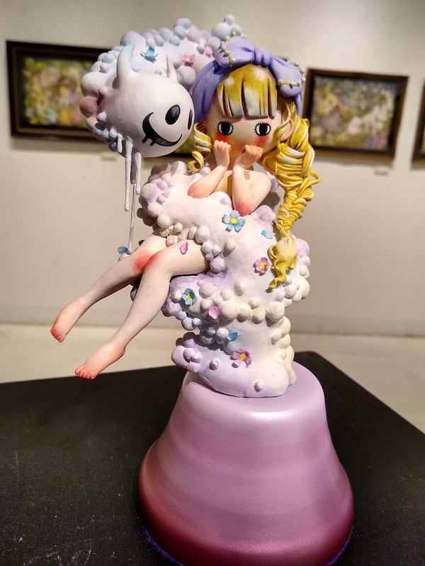 Bubbly Abductor, Girl & Gecko, Original, Vanilla Gallery, Pre-Painted
