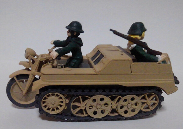 Chito, Yuuri, Shoujo Shuumatsu Ryokou, Makkachin, Garage Kit, 1/32