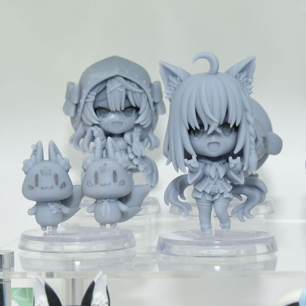 Shirakami Fubuki, Hololive, Bandai, Trading