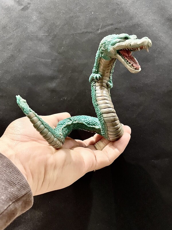 Manda, Kaijuu Soushingeki, Y-MSF, Action/Dolls