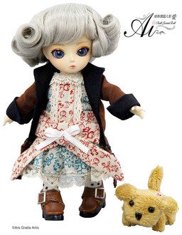 English Ivy, Groove, Action/Dolls