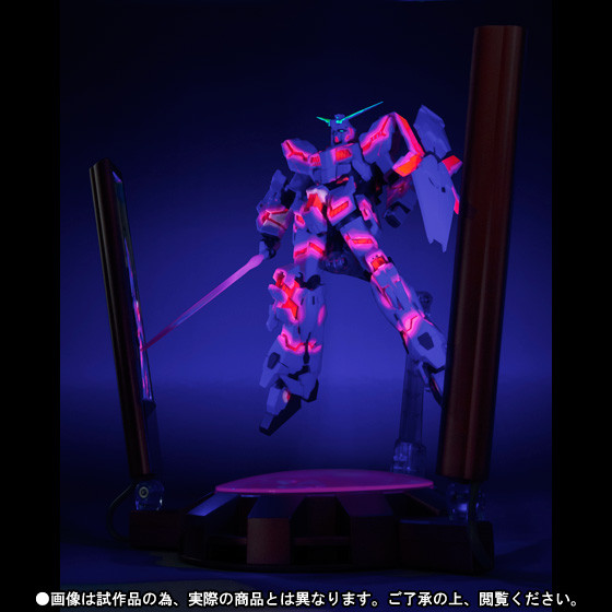 RX-0 Unicorn Gundam (Psycho Frame Emission, Glowing Stage Set), Kidou Senshi Gundam UC, Bandai, Action/Dolls