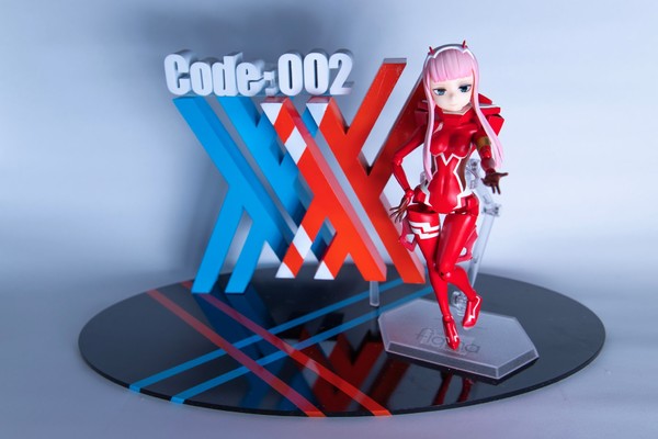 Zero Two (Kado-shiki de Formal), Darling In The FranXX, Otogibanashi, Garage Kit