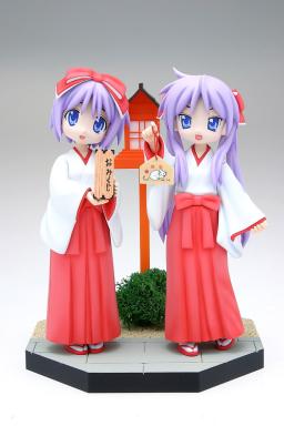 Hiiragi Kagami, Hiiragi Tsukasa (New Year Shrine Miyazawa Ltd), Lucky☆Star, Wave, Pre-Painted, 4943209610297