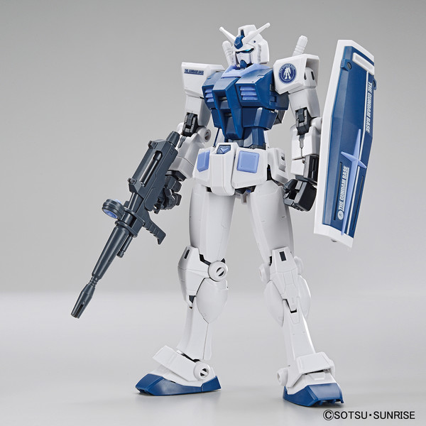 RX-78-2 Gundam (Gundam Base Color), Kidou Senshi Gundam, Bandai Spirits, Model Kit, 1/144