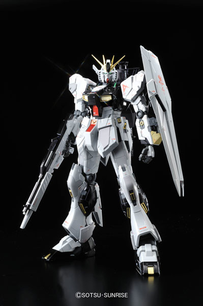 RX-93 v Gundam (Titanium Finish), Kidou Senshi Gundam: Char's Counterattack, Bandai, Model Kit, 1/100