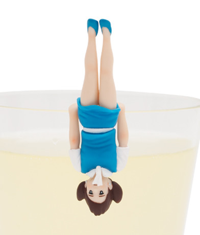 Fuchiko (Sakasa Chokuritsu Fuchiko), Cup No Fuchiko, Kitan Club, Trading