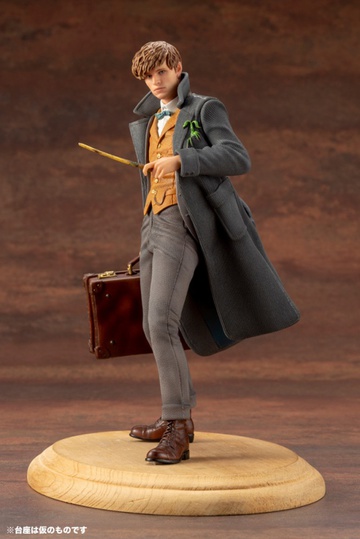 Newt Scamander, Pickett (Newt Scamander), Fantastic Beasts: The Crimes Of Grindelwald, Kotobukiya, Pre-Painted, 1/10