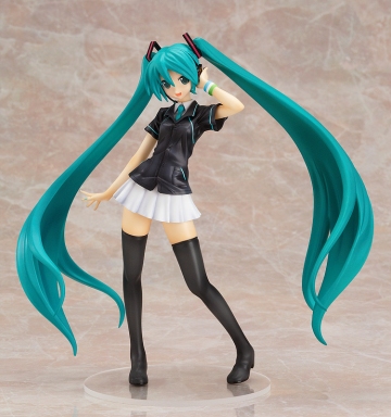 Miku Hatsune (Hatsune Miku FamilyMart), Miku, Vocaloid, Good Smile Company, Pre-Painted, 1/8