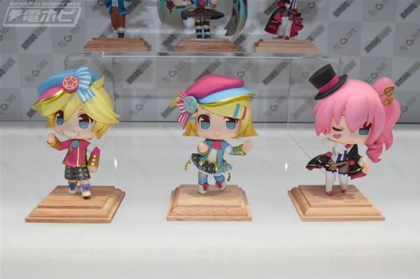 Kagamine Rin, Vocaloid, Emontoys, Trading