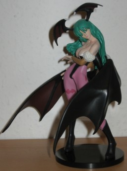 Morrigan Aensland, Vampire, Yamato, Trading