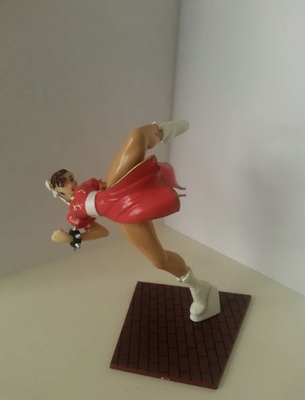 Chun-Li (Red variant), Super Street Fighter II: The New Challengers, Yamato, Trading