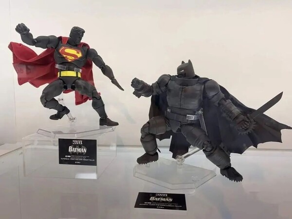 Superman, Batman: The Dark Knight Falls, Medicom Toy, Action/Dolls