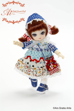 Vinca, Groove, Action/Dolls